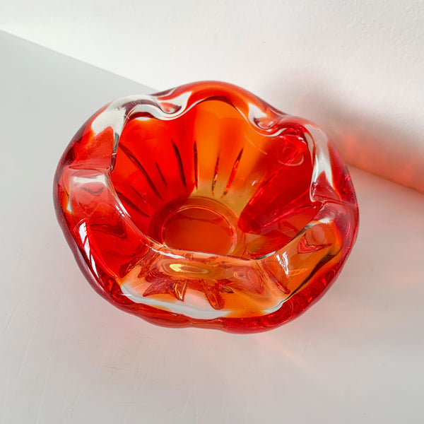 RED ART GLASS ASHTRAY