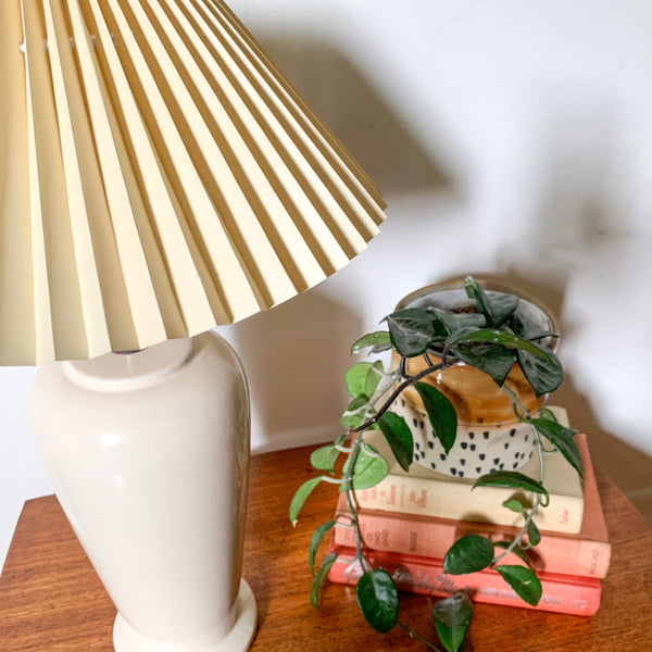 CERAMIC LAMP WITH PLEATED SHADE