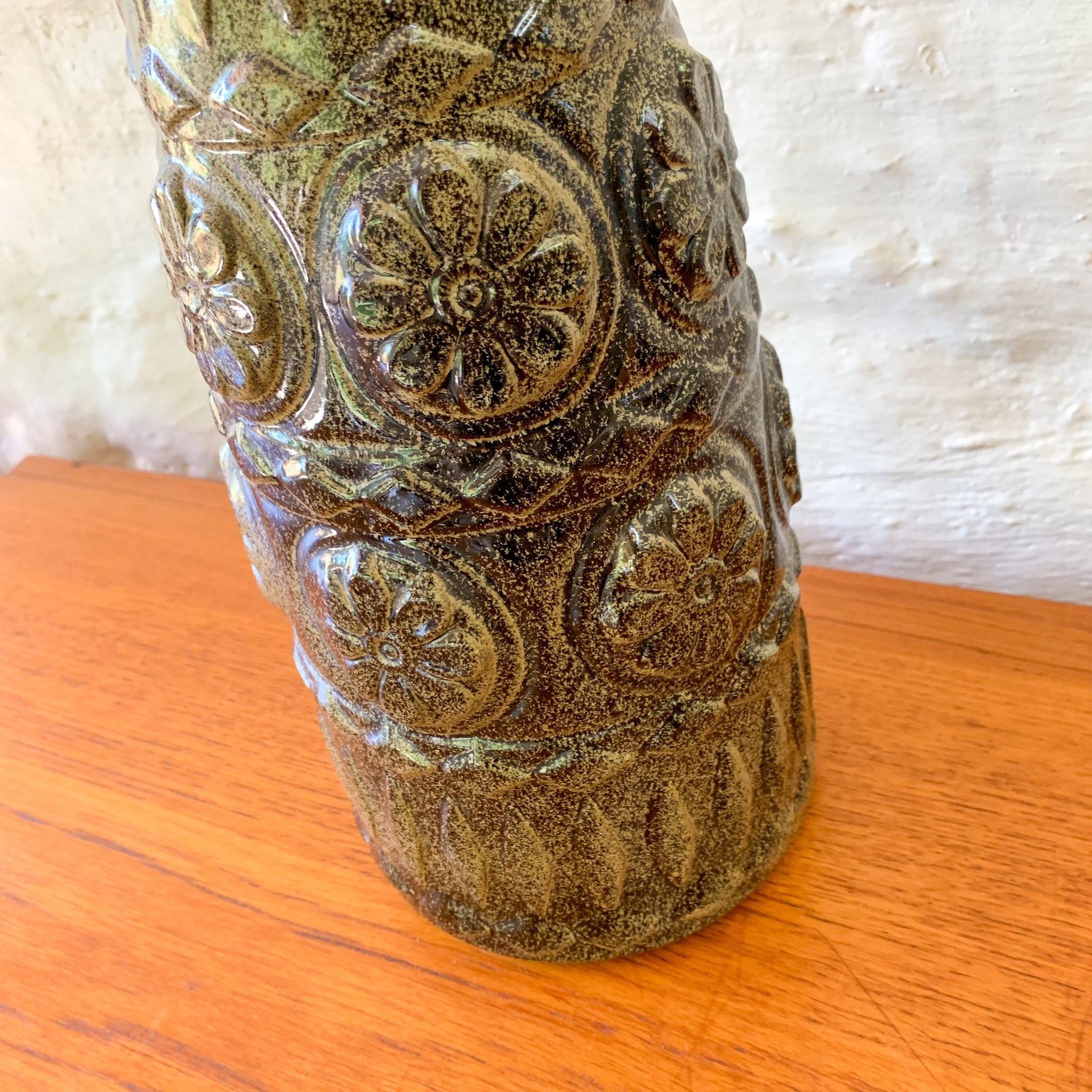WEST GERMAN POTTERY VASE 76-35 BAY KERAMIK