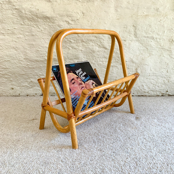 RATTAN MAGAZINE/RECORD RACK