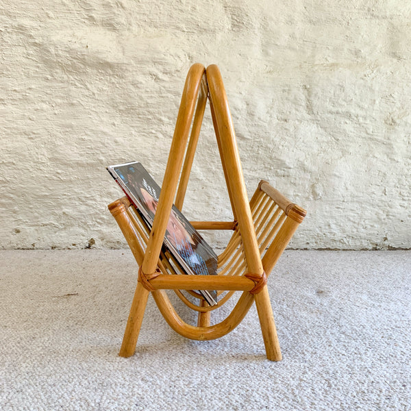 RATTAN MAGAZINE/RECORD RACK