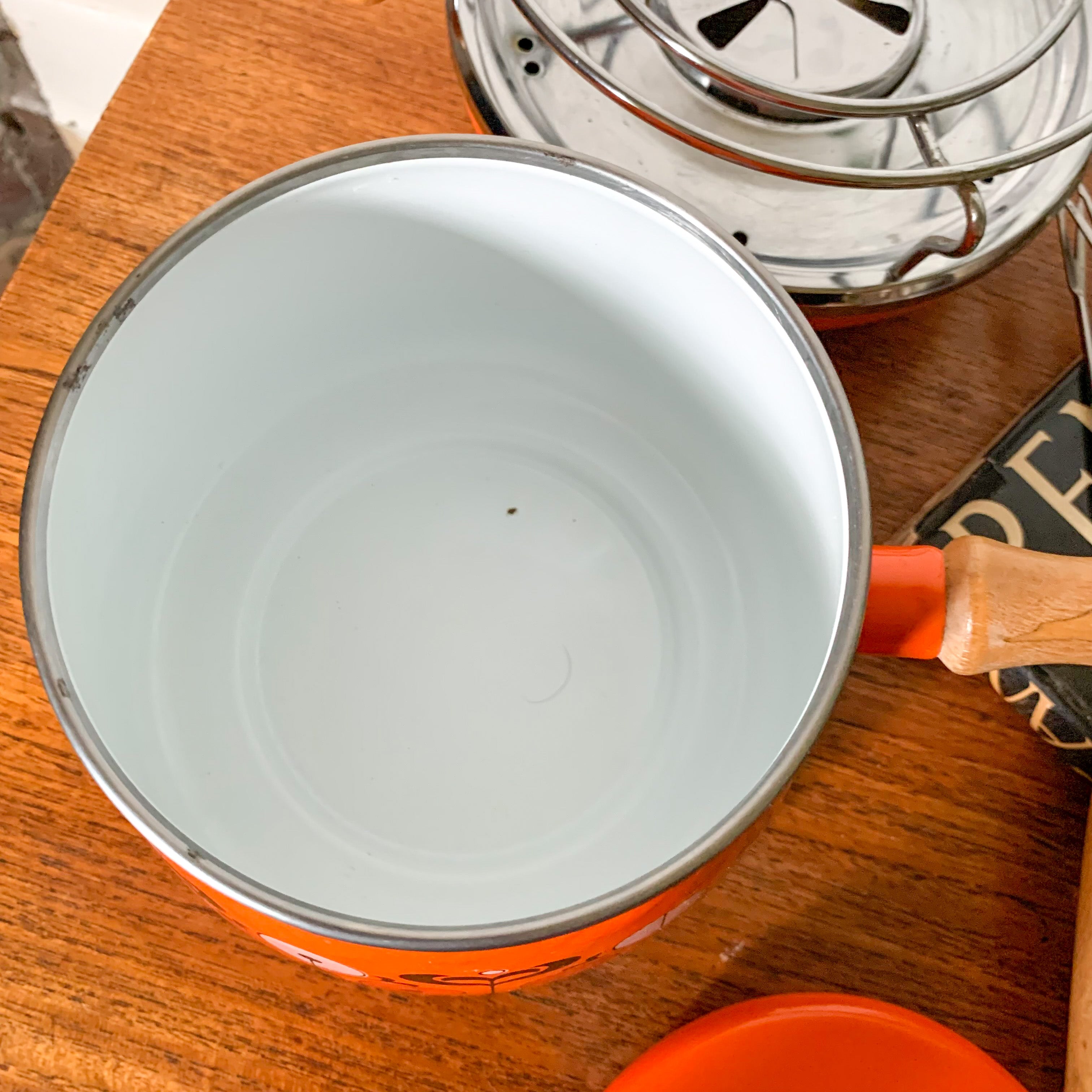 1960s ENAMEL FONDUE SET
