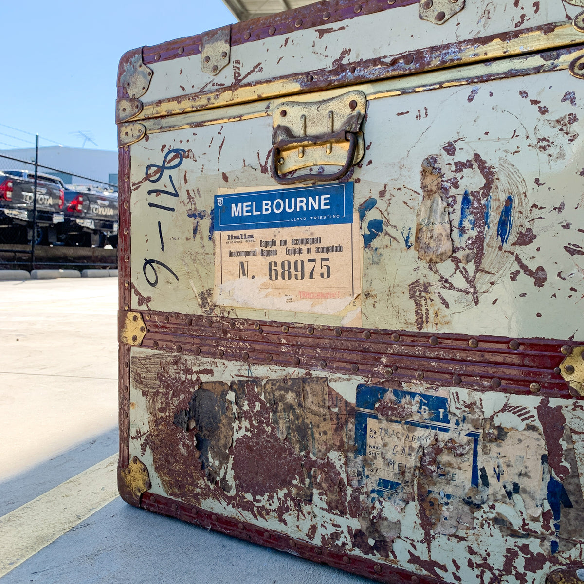 Travel Trunk Edging TRAVEL TRUNK 4