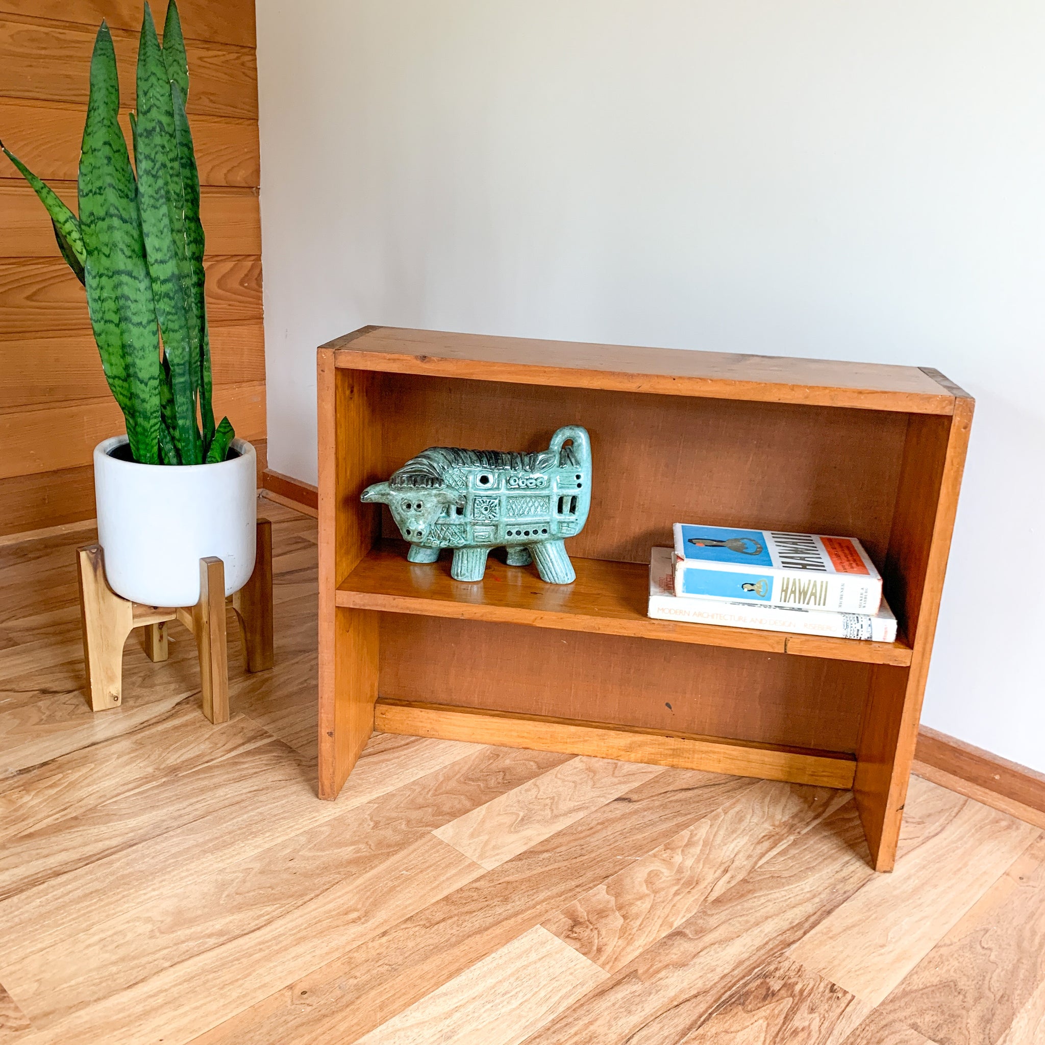 SMALL WOODEN BOOKCASE