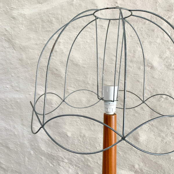 WIRE LAMPSHADE FRAME