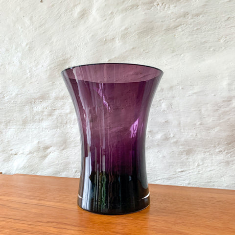 PURPLE GLASS VASE