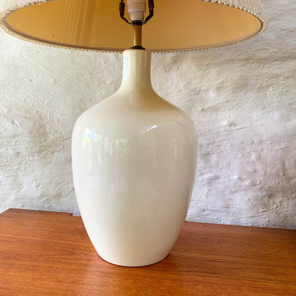 JUMBO CERAMIC LAMP WITH SHADE