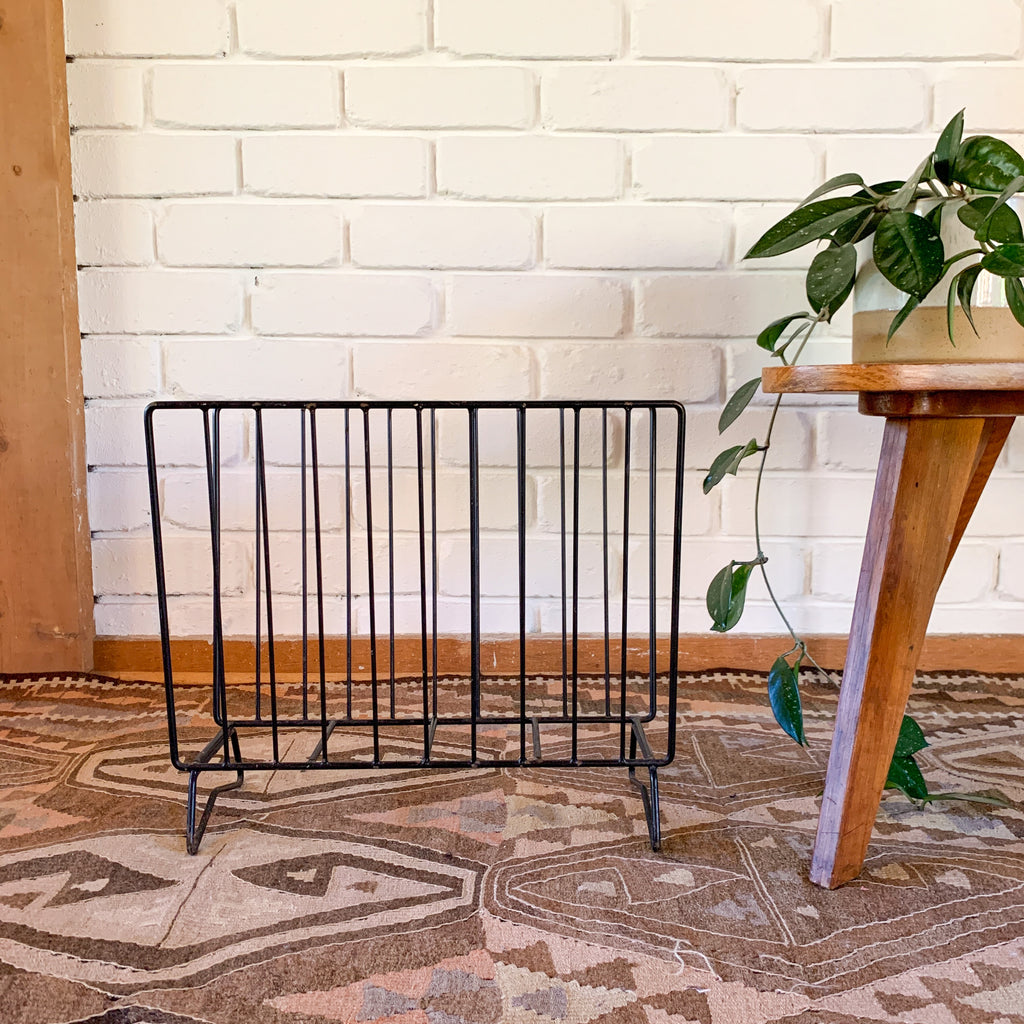 BLACK METAL MAGAZINE RACK