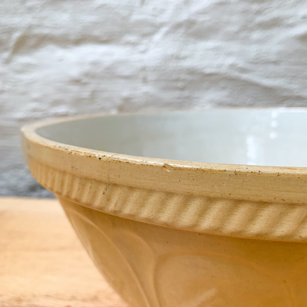 T.G. GREEN 'GRIPSTAND' MIXING BOWL