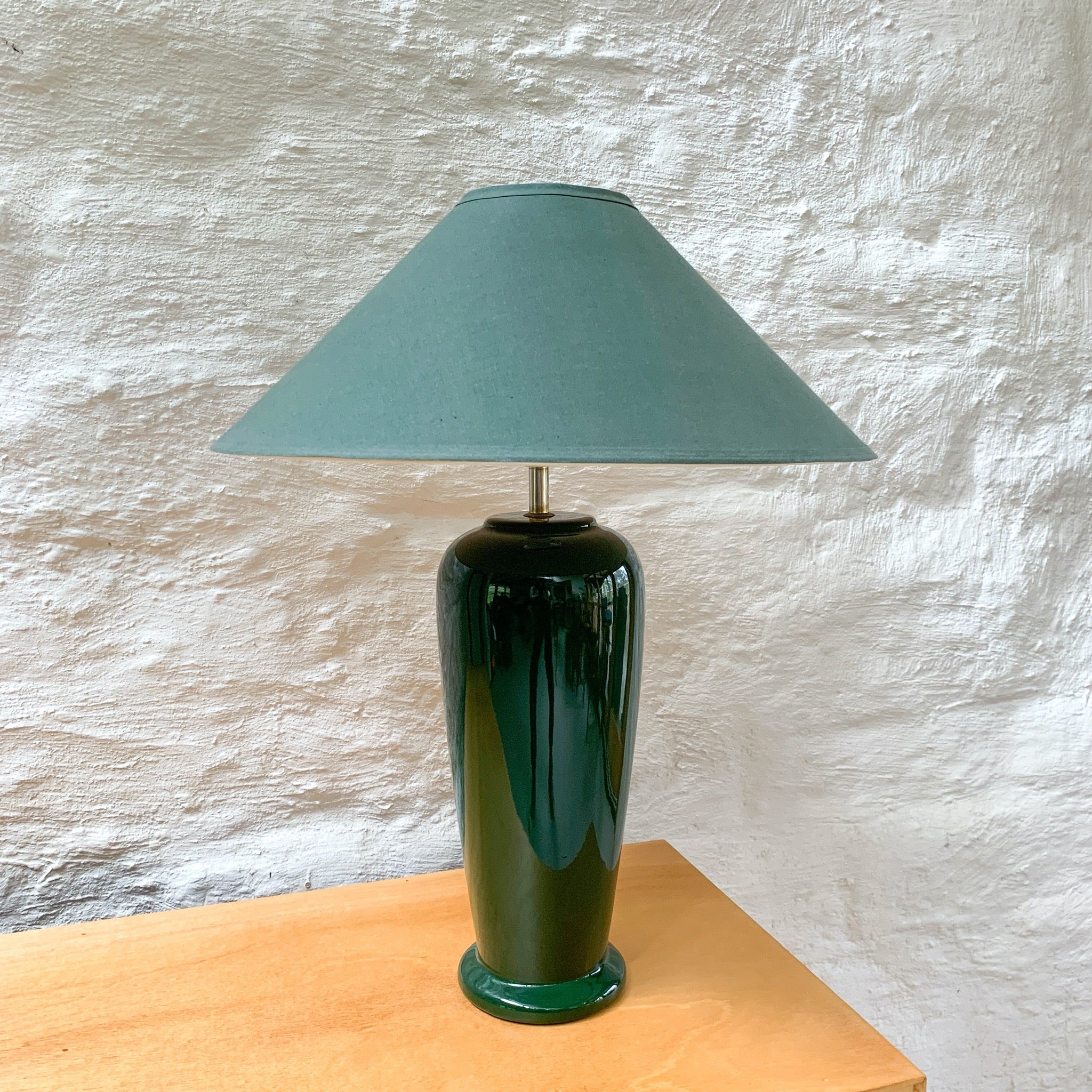GREEN CERAMIC LAMP