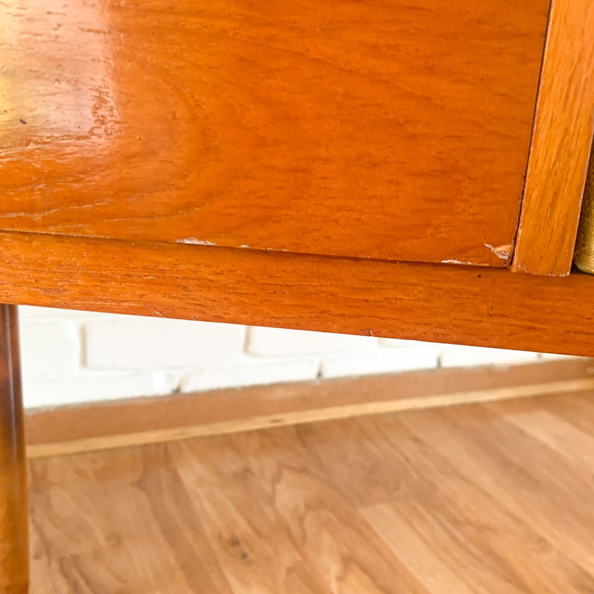 TELEPHONE TABLE