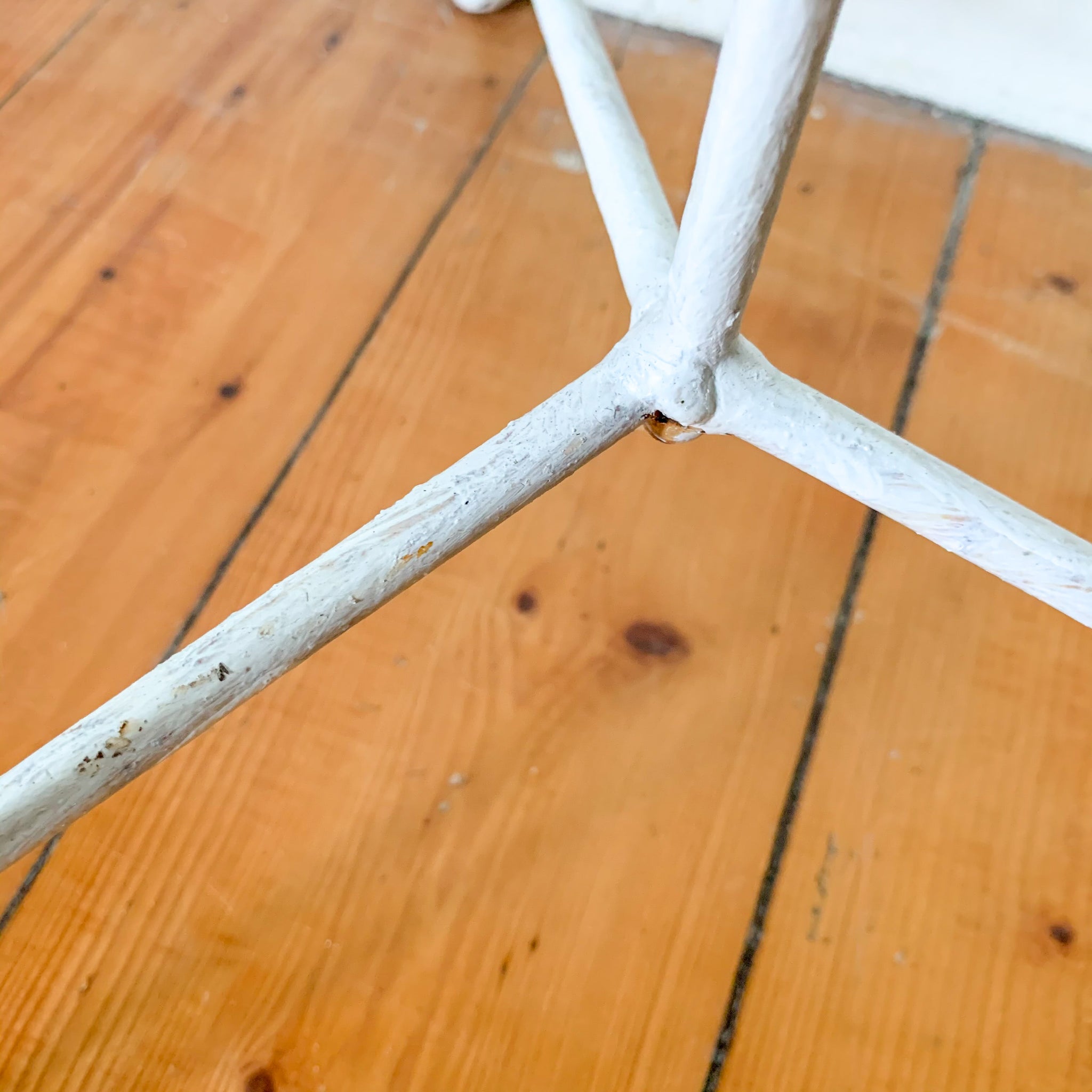 METAL BIRD CAGE HANGER