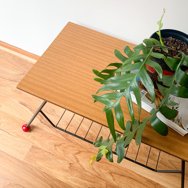 ATOMIC COFFEE TABLE