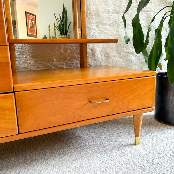 EASTGATE DRESSER WITH MIRROR